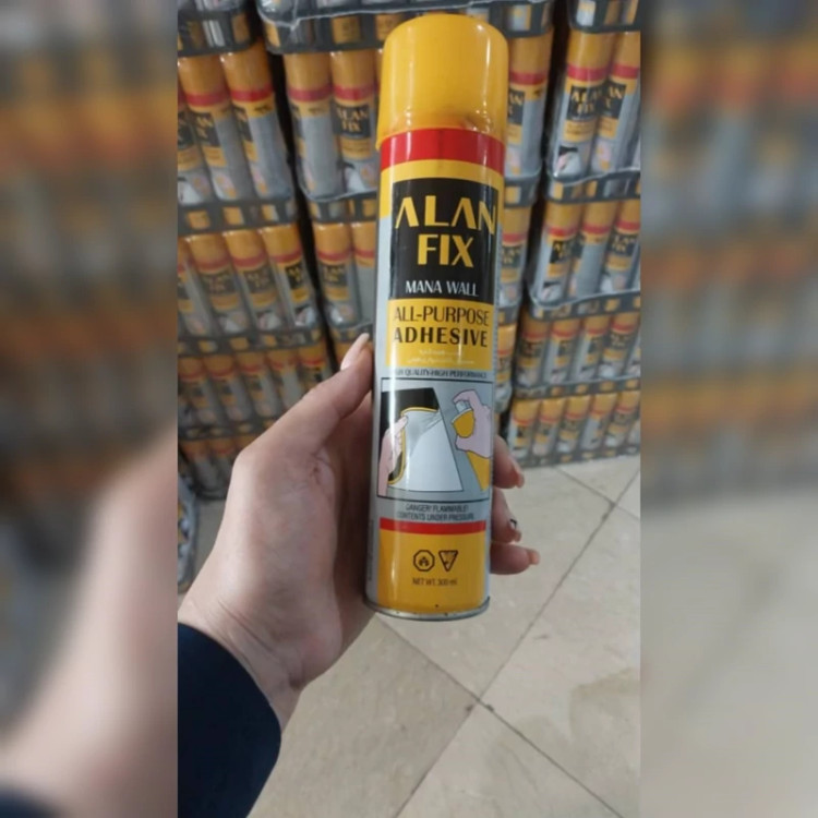 چسب اسپری پلیمری آلفا فیکس 300 میل برای دیوارپوش رولی و ریوال پلاس (پس کرایه)