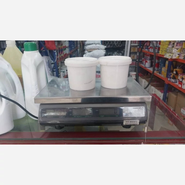 چسب خمیری کفپوش مدل آلان فیکس 8000 سطل 1 کیلویی (پسکرایه)