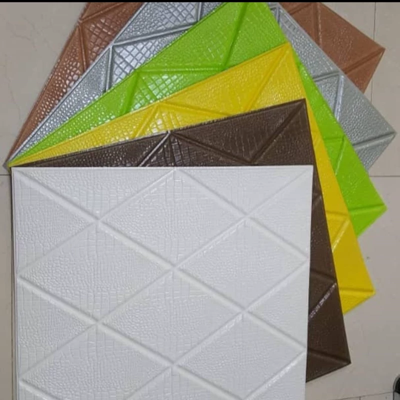 دیوارپوش فومی پشت چسبدار لوزی سایز 70در70 cm (پوست کروکودیل) ضخامت 8میل (پس کرایه)