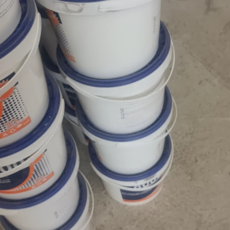 چسب خمیری کفپوش مدل آلان فیکس 8000 سطل 4 کیلویی (پسکرایه)
