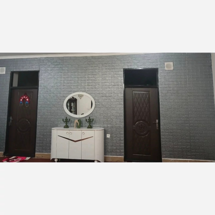 دیوارپوش فومی پشت چسبدار آجرنقرهای وارداتی کد LL08 ابعاد 70در70 cm ضخامت 3میل (پس کرایه)