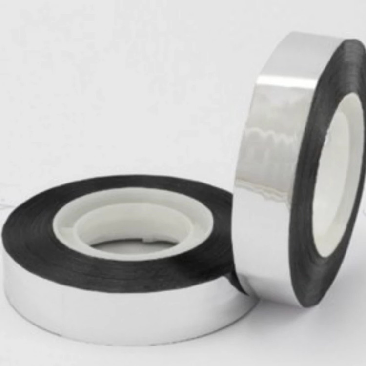 نوارPVC (تسمه) پشت چسبدار عرض 1.5cm نقره ای رول 20متری (پس کرایه)