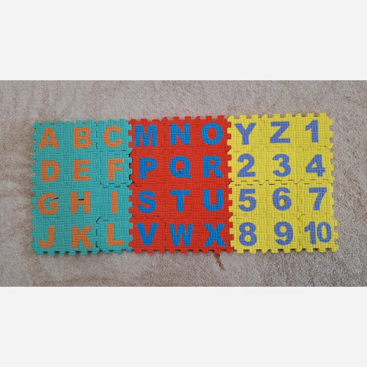 کفپوش تاتامی کودک ابعاد 42در42 cm (حروف الفبای انگلیسی) بسته 36 قطعه ای (پس کرایه)