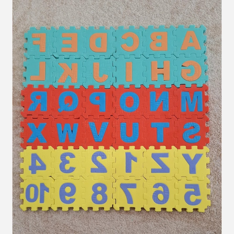 کفپوش تاتامی کودک ابعاد 42در42 cm (حروف الفبای انگلیسی) بسته 36 قطعه ای (پس کرایه)