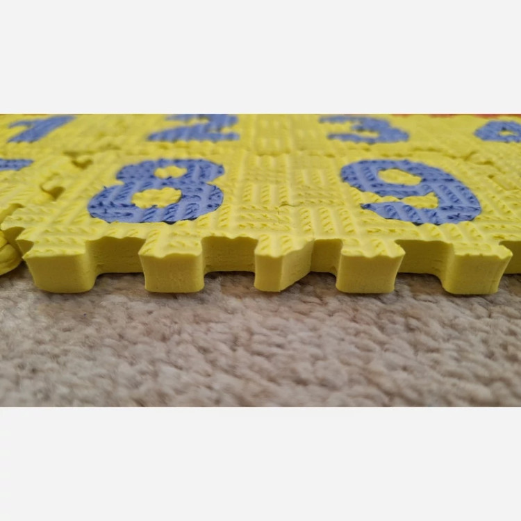 کفپوش تاتامی کودک ابعاد 42در42 cm (حروف الفبای انگلیسی) بسته 36 قطعه ای (پس کرایه)