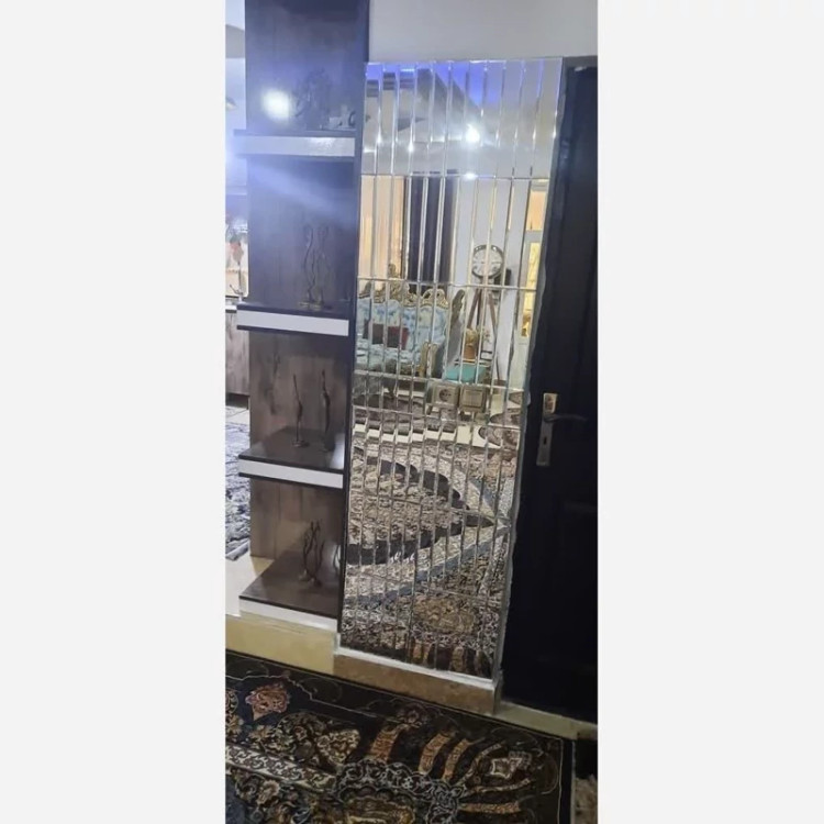 تایل آینه ای 5در30 سفید کد T3001 ابعاد30در30 پشت چسبدار (پسکرایه)