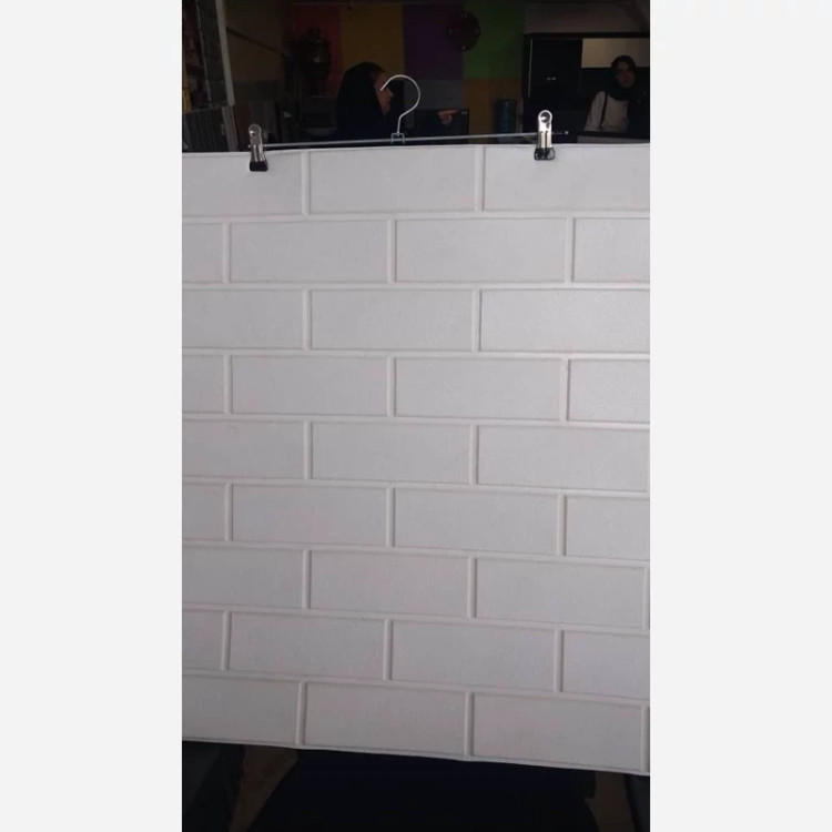 دیوارپوش فومی پشت چسبدار آجری تخت 70در70 cm ضخامت 6میل (پس کرایه)
