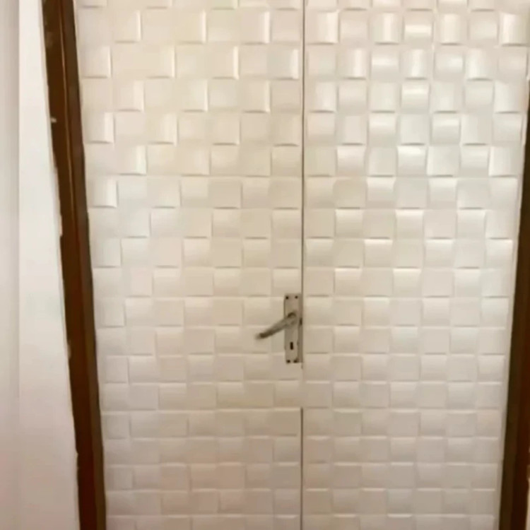 دیوارپوش فومی رولی مربع مشبک پشت چسبدار 70در280 cm، ضخامت 7میل (پس کرایه)
