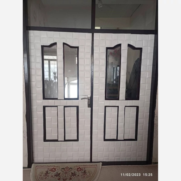 دیوارپوش فومی رولی مربع مشبک پشت چسبدار 70در280 cm، ضخامت 7میل (پس کرایه)