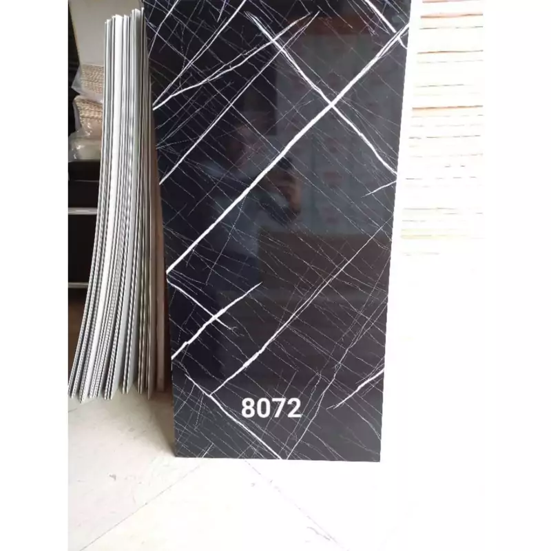 ماربل شیت کد 8072 ابعاد 122در280 cm ضخامت 2.5 میل (پس کرایه)