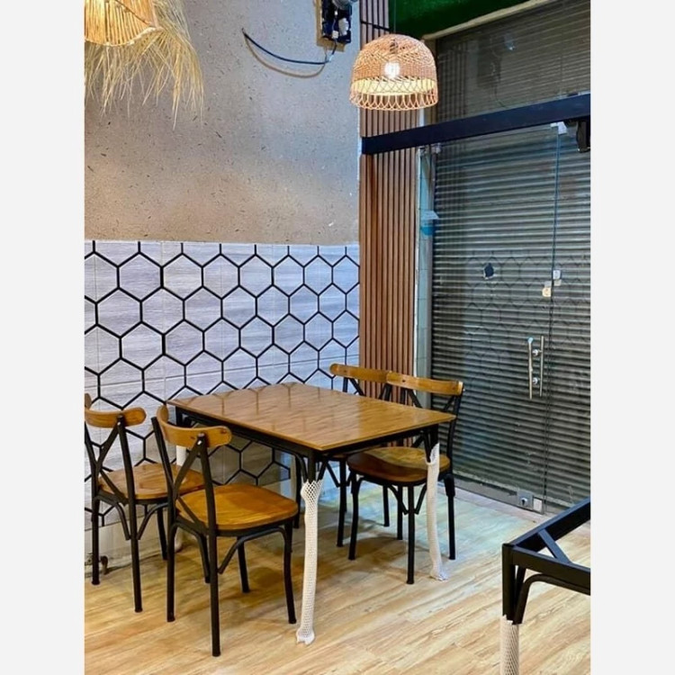 دیوارپوش فومی پشت چسبدار وارداتی زنبوری/کندویی کد 05-104 ابعاد70در70 cm ضخامت 5میل (پس کرایه)