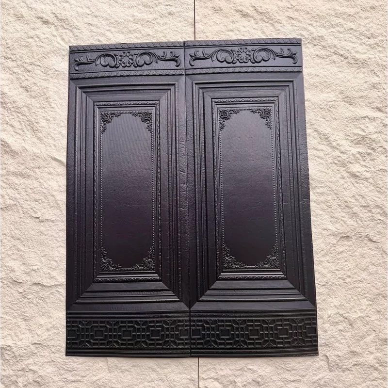 دیوارپوش فومی پشت چسبدار وارداتی ابعاد 70در90 cm مدل کتیبه مشکی ضخامت 6میل (پس کرایه)