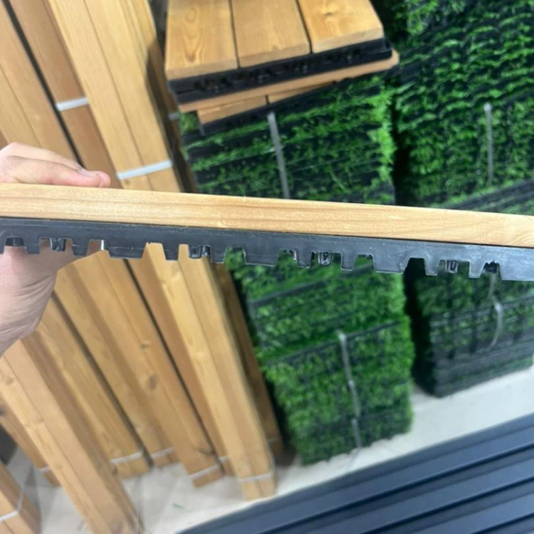 بسته 21تایی تایل چوب ترموود 3تکه ای 12میل ساده ابعاد30در30 cm (پس کرایه)