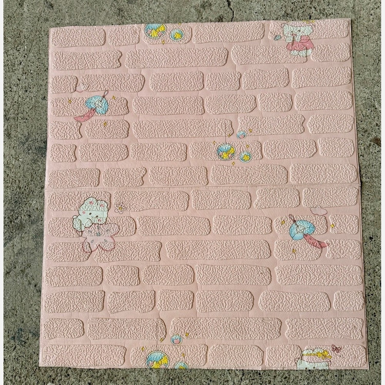 دیوارپوش فومی پشت چسبدار طرح خرسی صورتی کودک کد 5-141 ابعاد70در70 cm، ضخامت 5میل(پس کرایه)