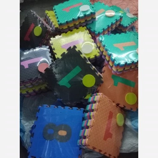 کفپوش تاتامی لی لی کودک ابعاد 33در33 cm بسته 9تایی (پسکرایه)