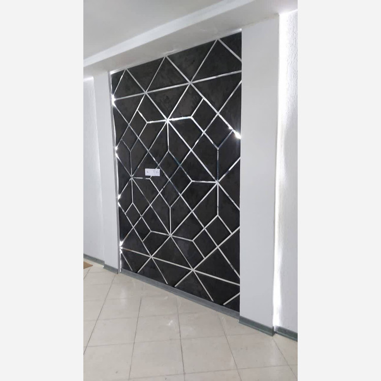 نوارPVC (تسمه) پشت چسبدار عرض 1.5cm نقره ای رول 20متری (پس کرایه)