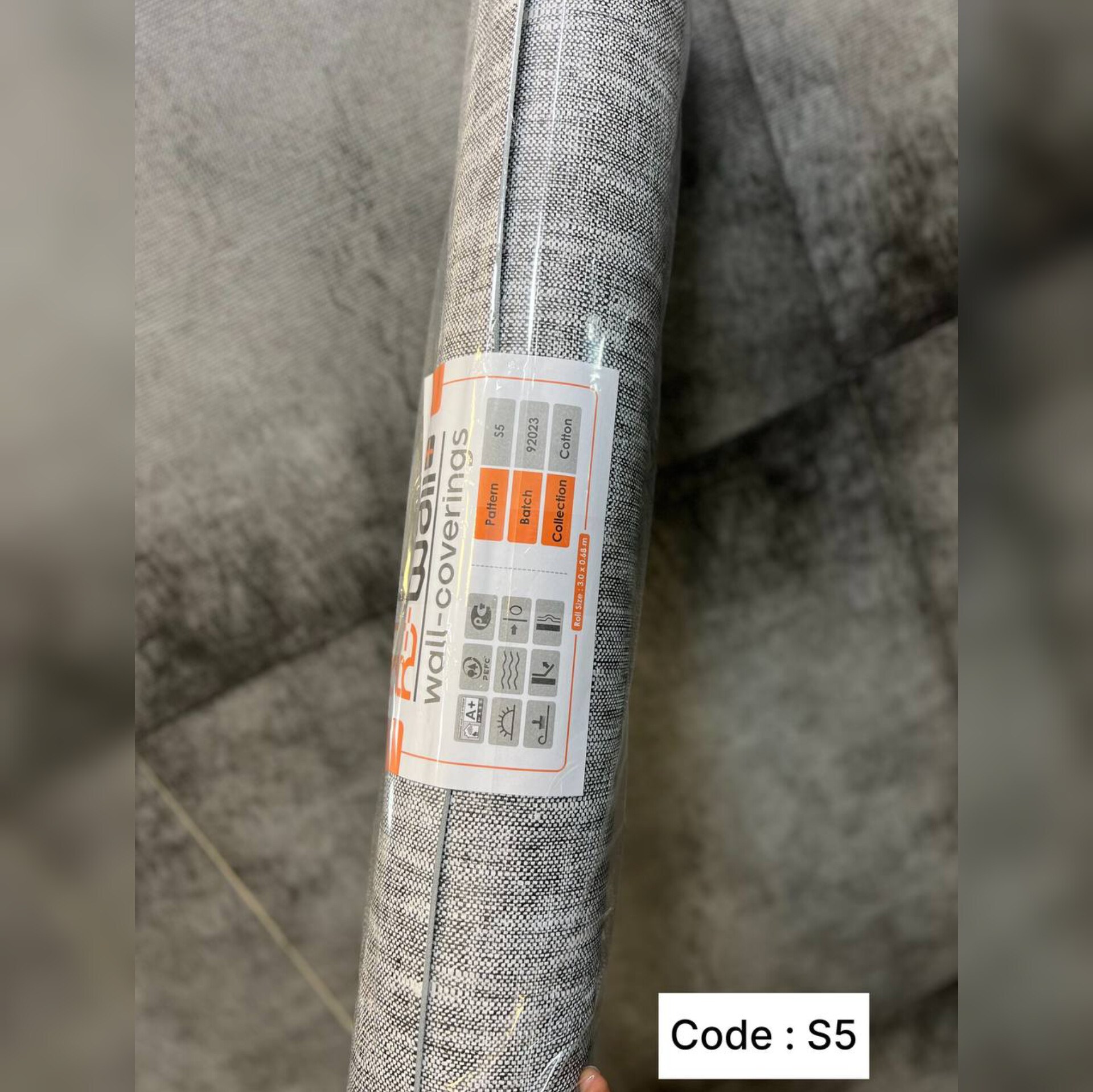 دیوار پوش رولی ریوال پلاس کد S5 ابعاد 68cmدر3متر (پس کرایه)