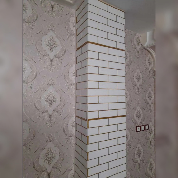 دیوارپوش فومی پشت چسبدار طرح آجرسفید رگه طلایی (بندکشی طلایی) 70در70 cmضخامت 4میل(پس کرایه)
