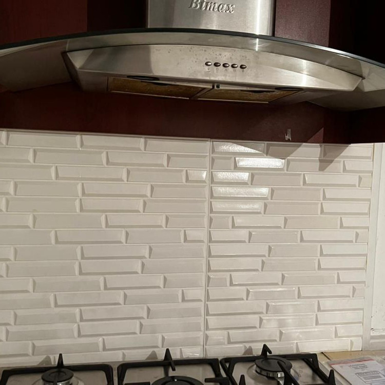 دیوارپوش فومی پشت چسبدار شمش ( آجر مشبک) سایز 70در77 cm ضخامت 7میل (پسکرایه)
