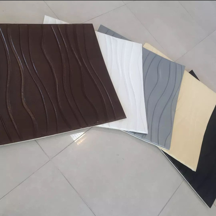 دیوارپوش فومی پشت چسبدار موج (بامبو) 70در70 cm ضخامت 7میل (پسکرایه)