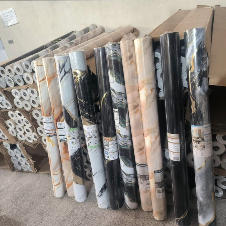 ماربل شیت رولی پشت چسبدار ابعاد 120cmدر3m ضخامت 3میل (پسکرایه)