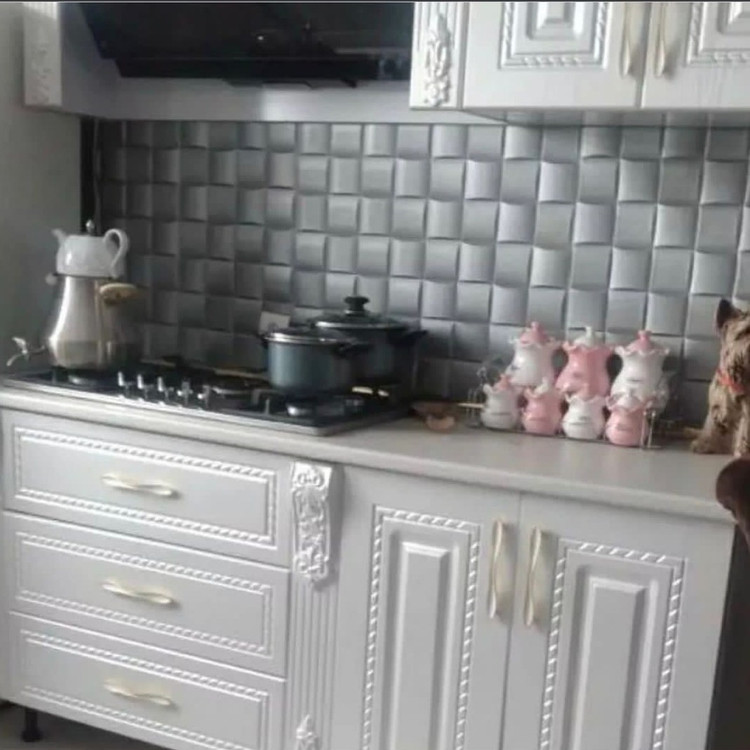 دیوارپوش فومی پشت چسبدار مربع مشبک 70در70 cm ضخامت 7میل (پسکرایه)